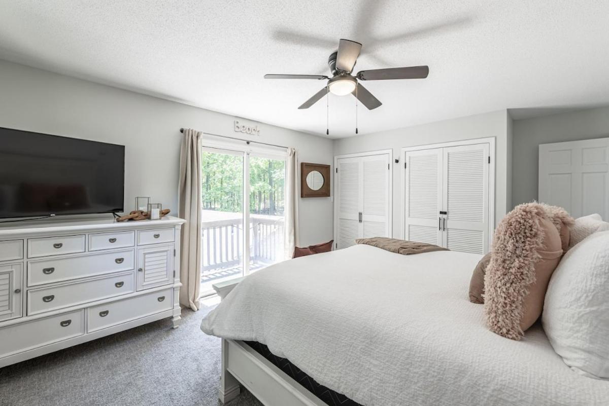 Coastal Comfort Meets Beachside Bliss Muskegon Exterior foto
